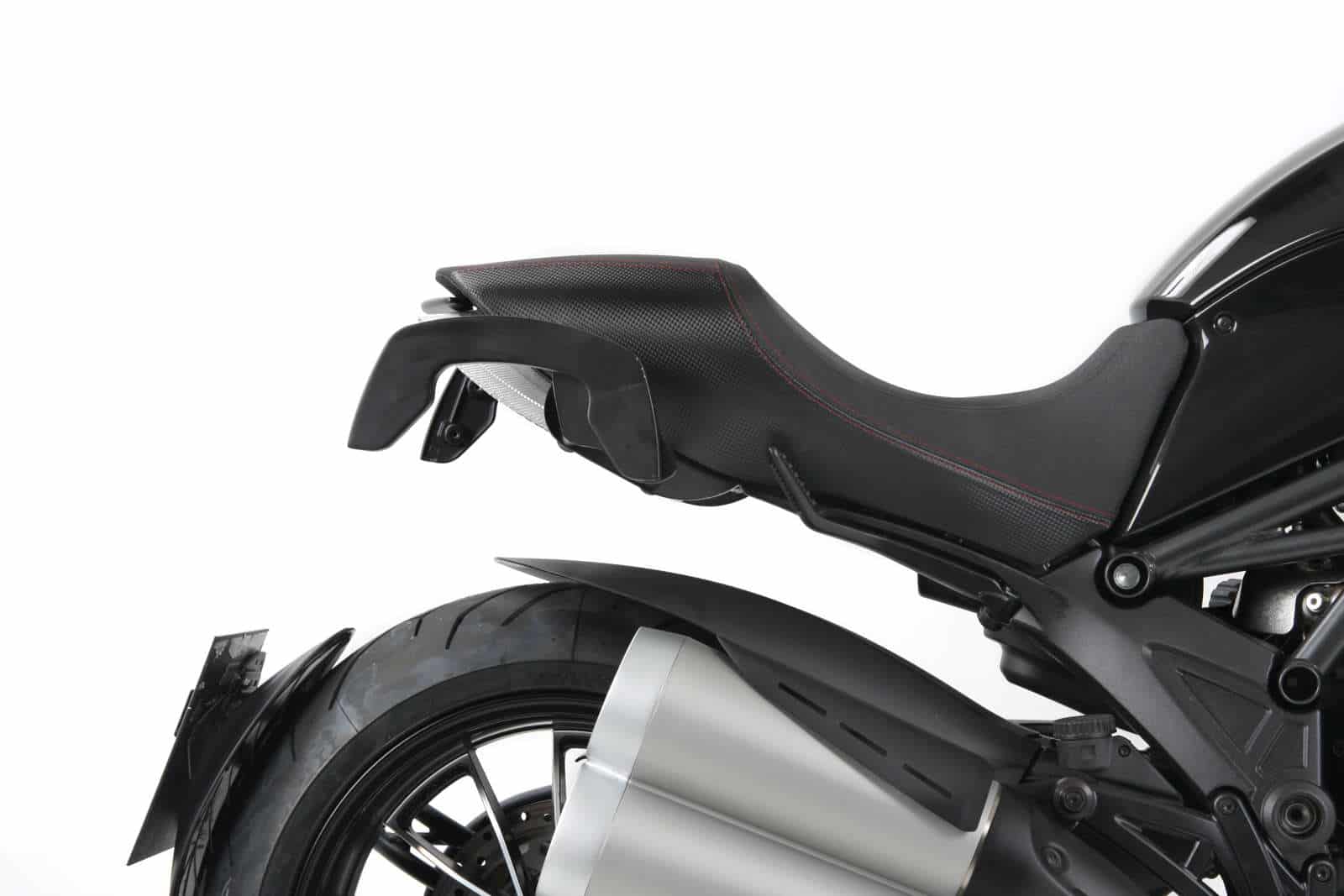C-Bow Seitenträger schwarz für Ducati Diavel (2011-2018)