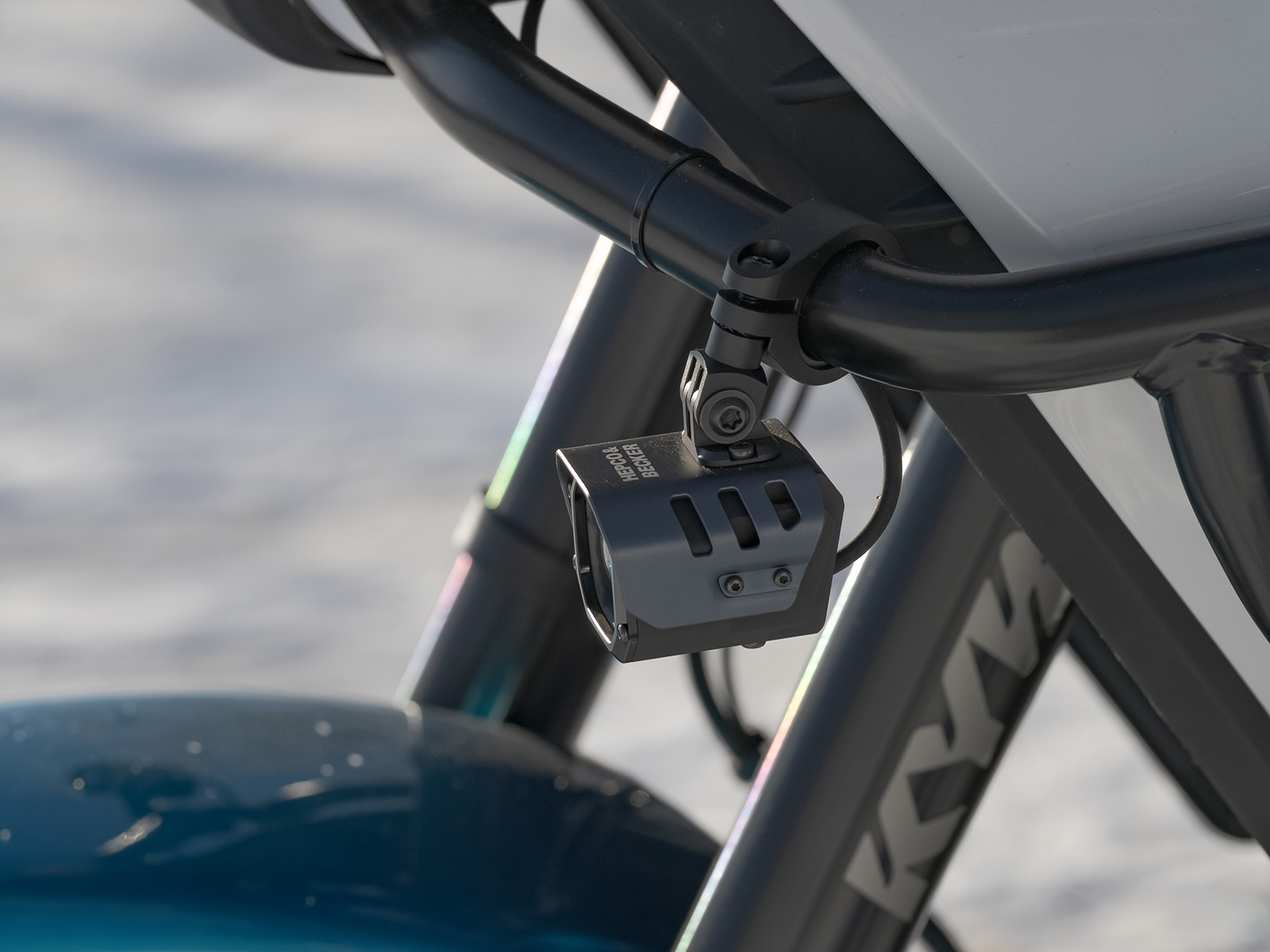 LED Zusatzscheinwerfer Nova (Set) inkl. Ø18-25mm Universalbefestigungsset, Kabelbaum und Schalter